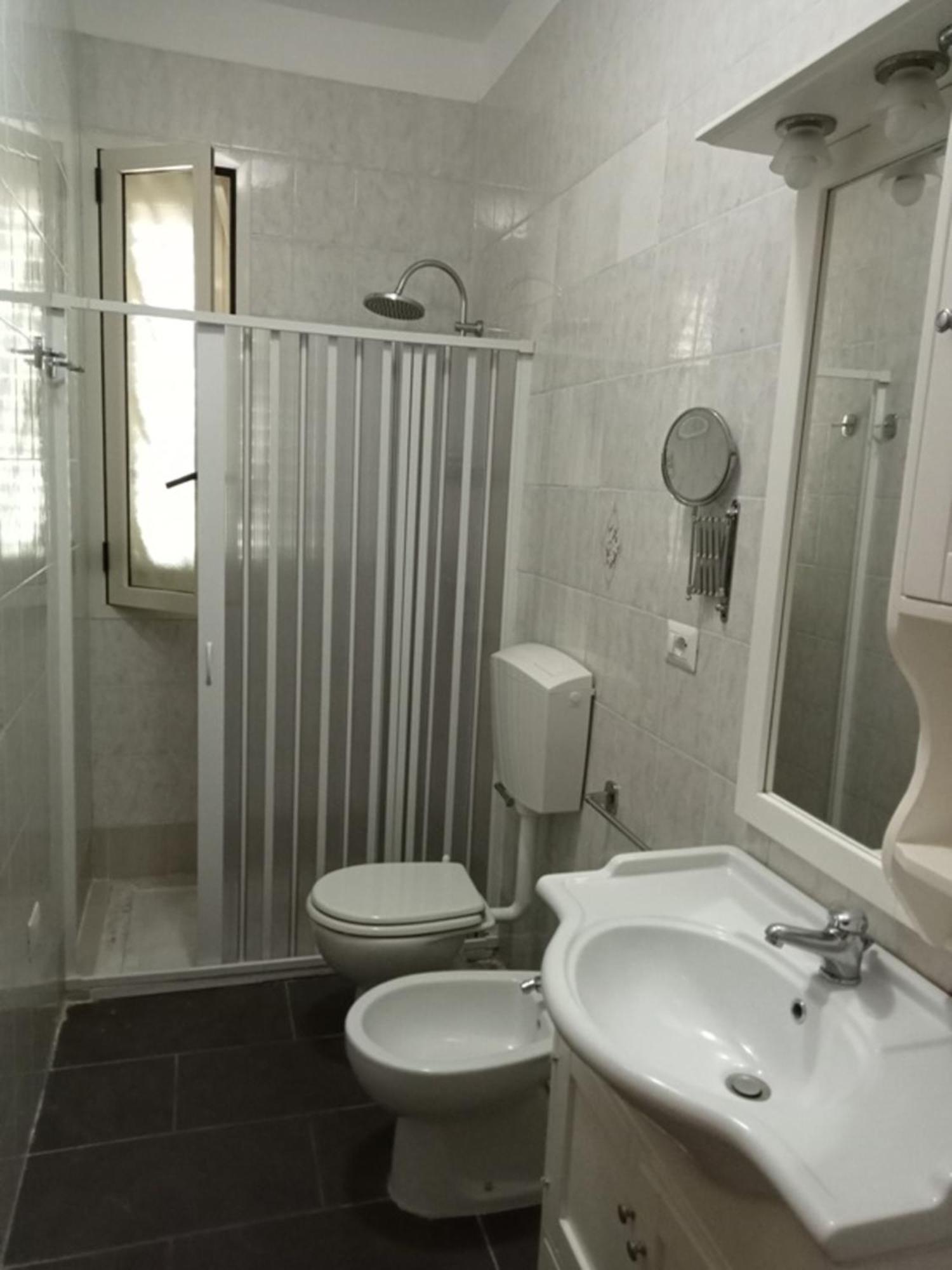 Appartamento Bright Near Baia Beaches *